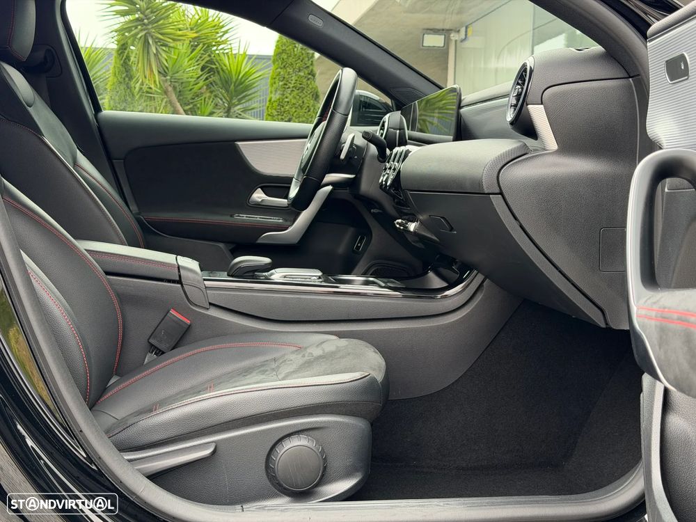 Mercedes-Benz A 250 e 8G-DCT AMG Line - 12