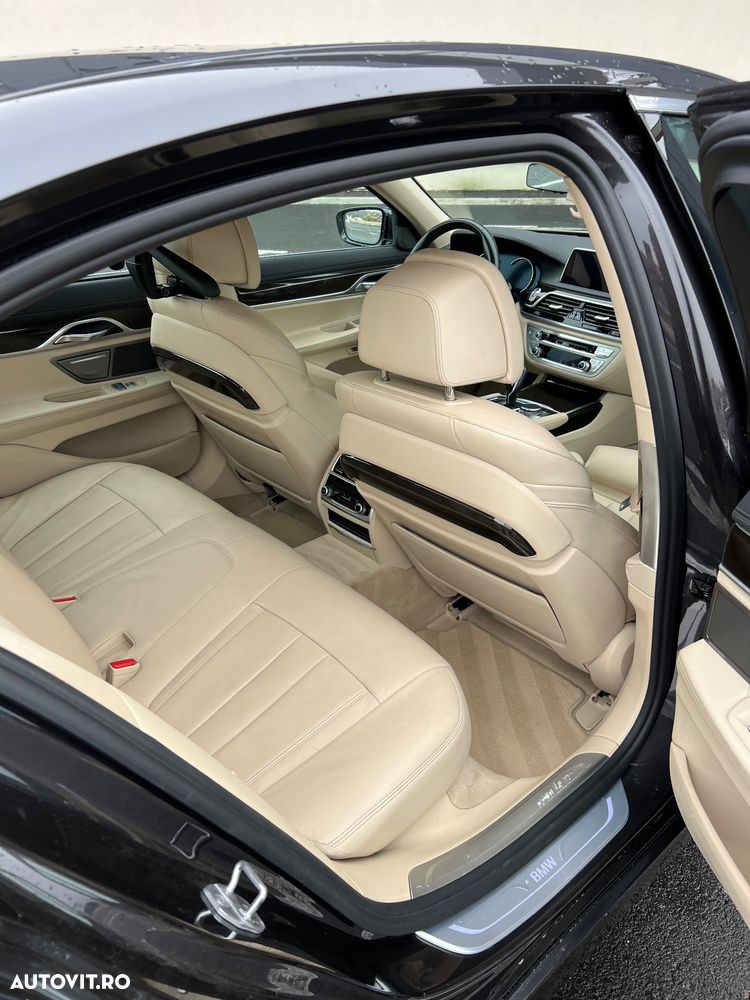 BMW Seria 7 730d - 13