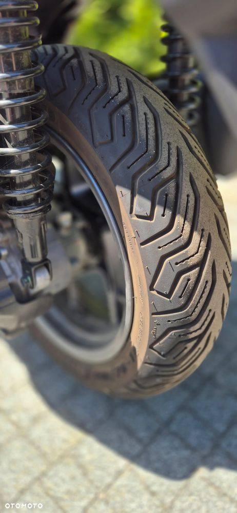 Yamaha X-max - 9