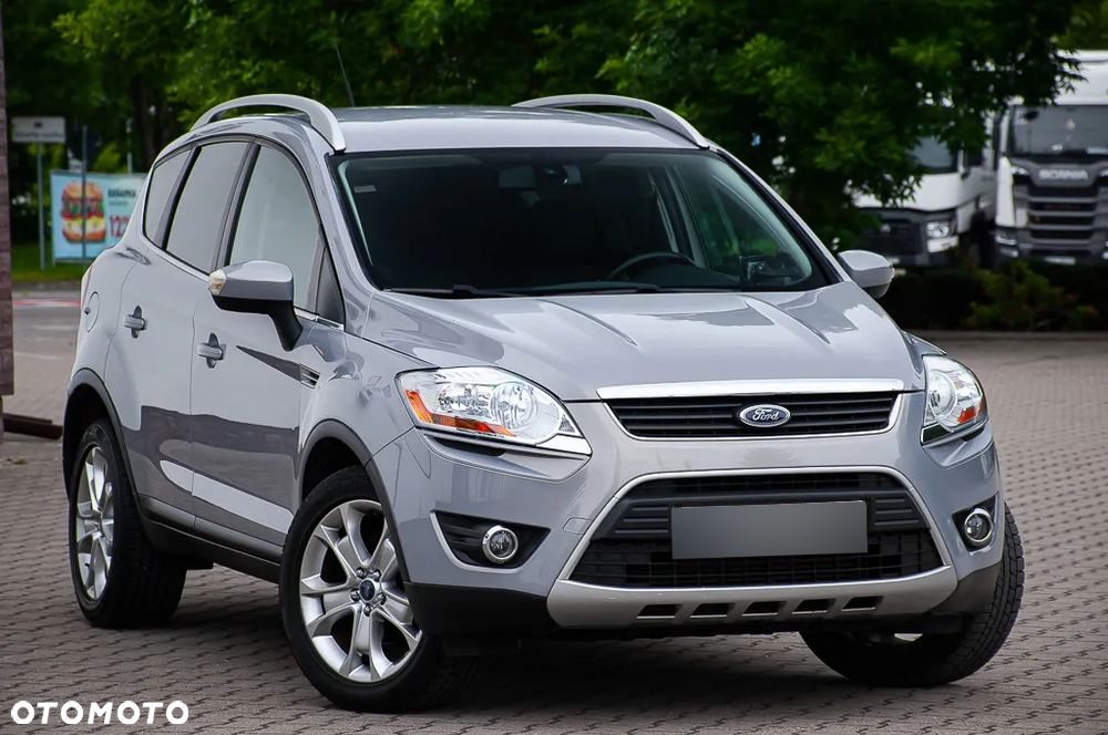 Ford Kuga 2.0 TDCi 2x4 Titanium - 39