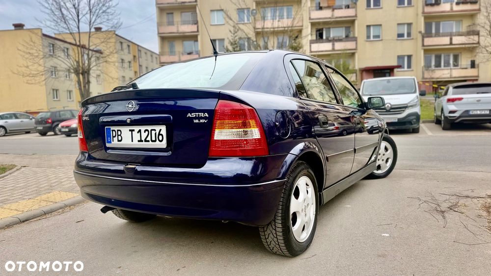 Opel Astra - 3