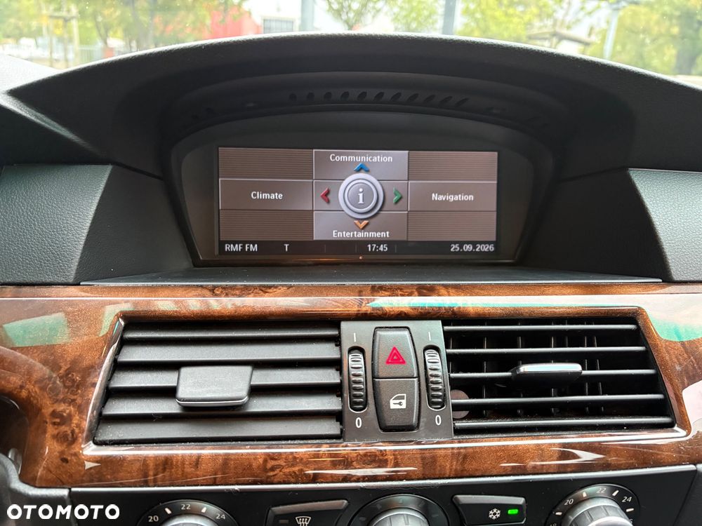 BMW Seria 5 - 23