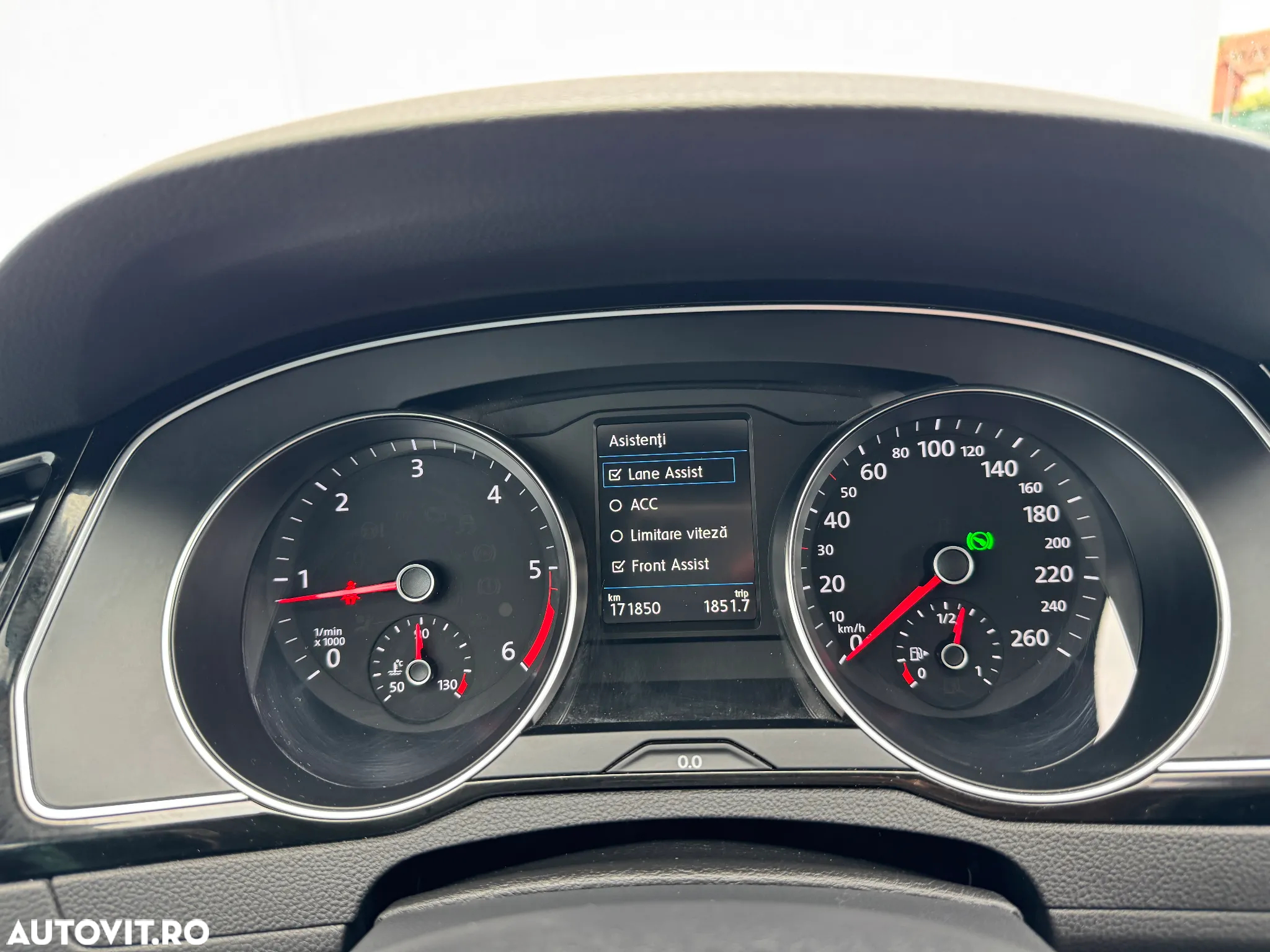 Volkswagen Passat Variant 2.0 TDI DSG Comfortline - 16