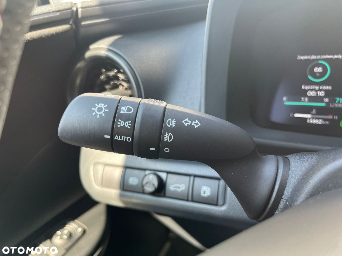 Toyota C-HR - 29