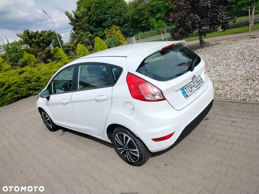 Ford Fiesta 1.5 TDCi Ambiente - 3