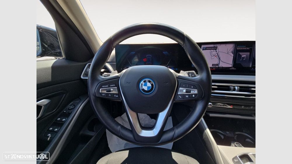 BMW 320 - 12