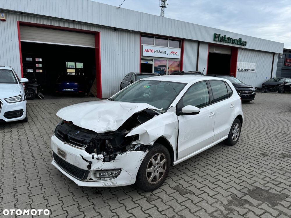 Volkswagen Polo - 2
