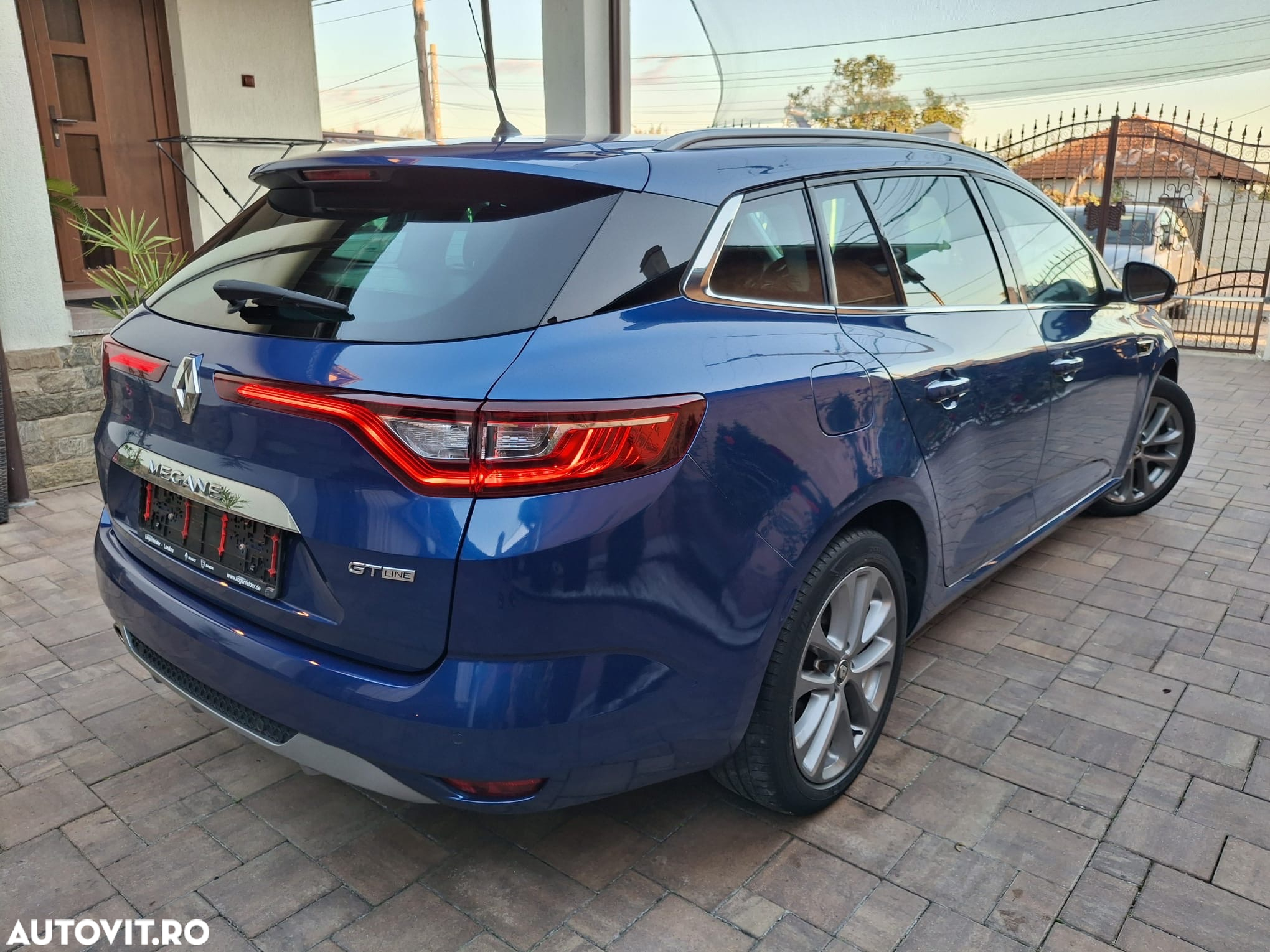 Renault Megane ENERGY TCe 130 GT LINE - 6