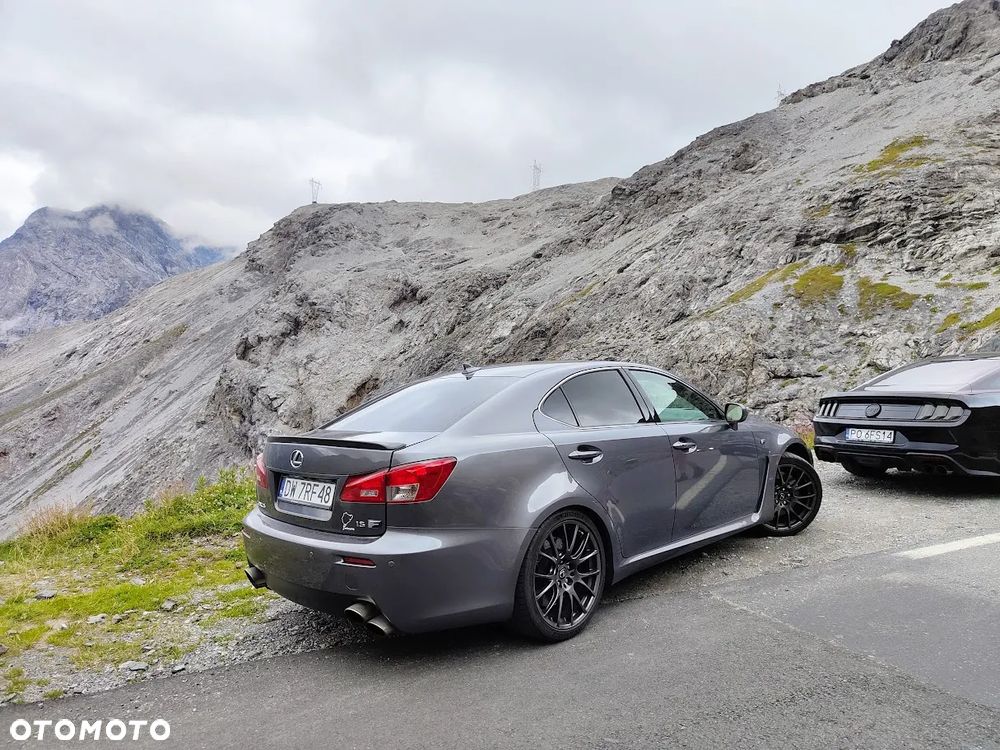 Lexus IS F Sport - 8