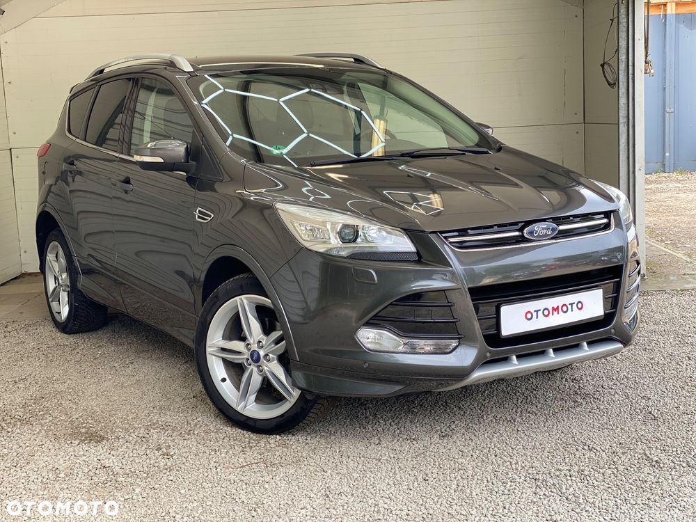 Ford Kuga 1.5 EcoBoost 2x4 Titanium - 38