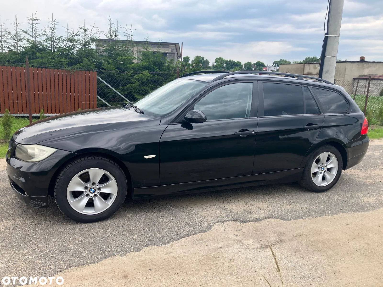BMW Seria 3 320i Touring - 2
