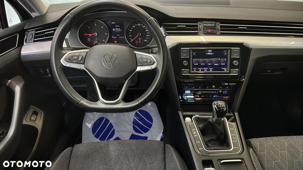 Volkswagen Passat 2.0 TDI EVO Business - 14