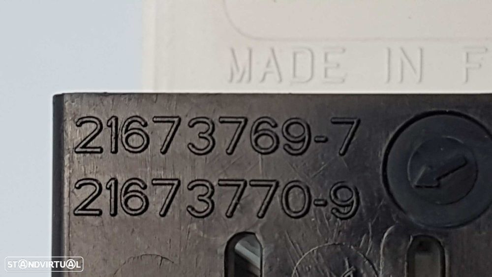 TELA/ECRÃ MULTIFUNÇÕES RENAULT MEGANE II BERLINA 5P CONFORT AUTHENTIQUE - 4