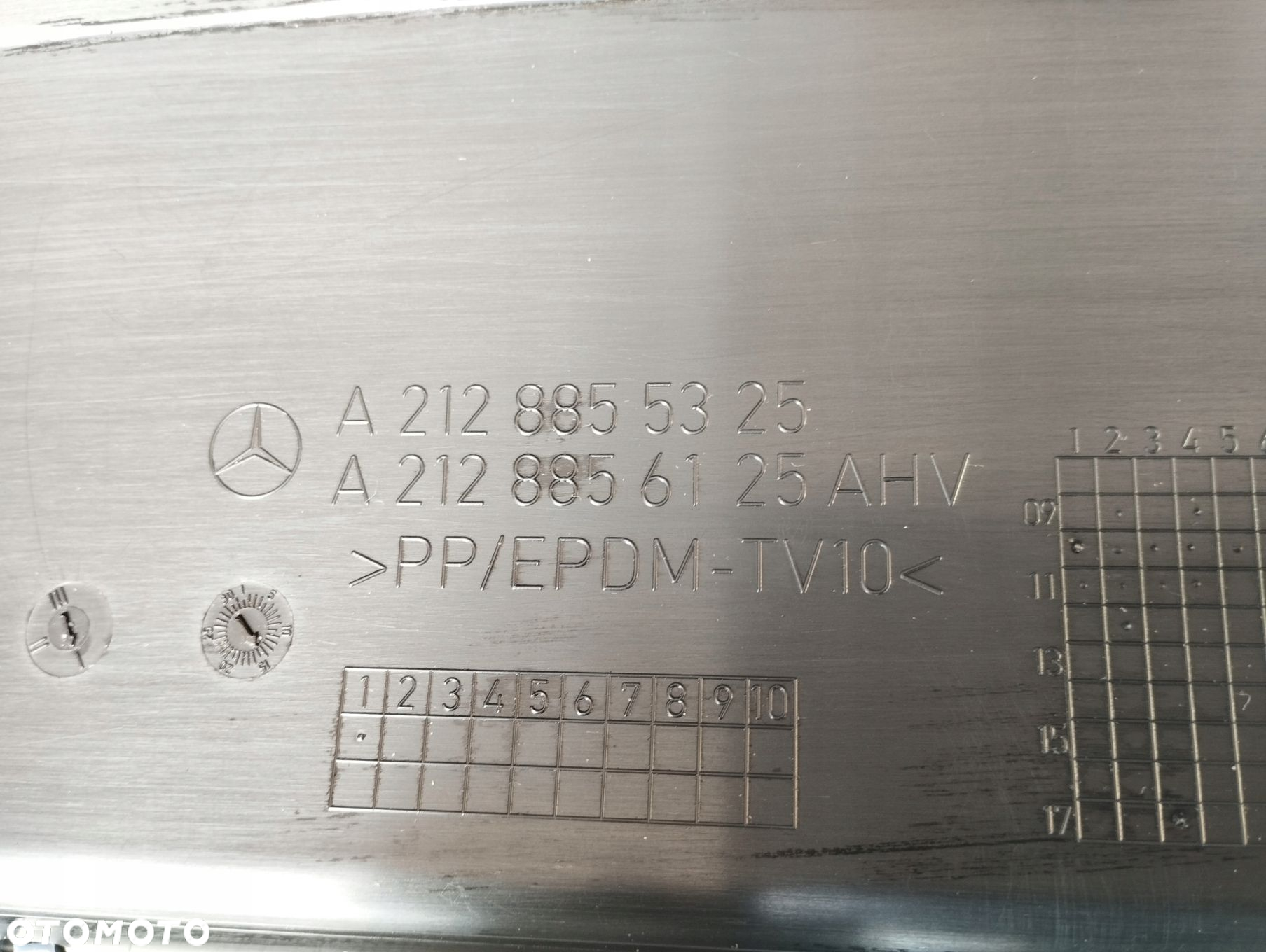 Dyfuzor Spoiler dokładka Mercedes W212 SEDAN A2128855325 - 6