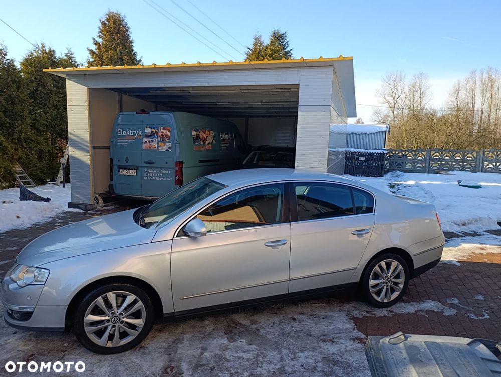 Volkswagen Passat - 11
