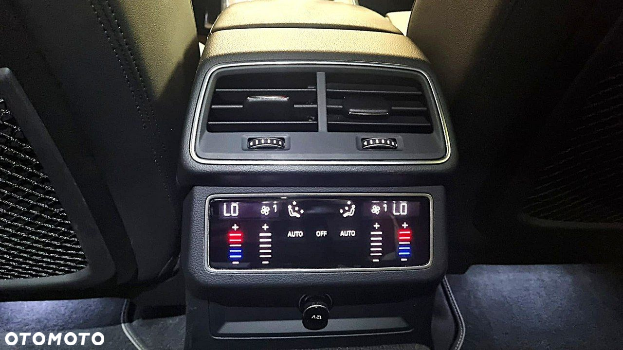Audi A6 - 12