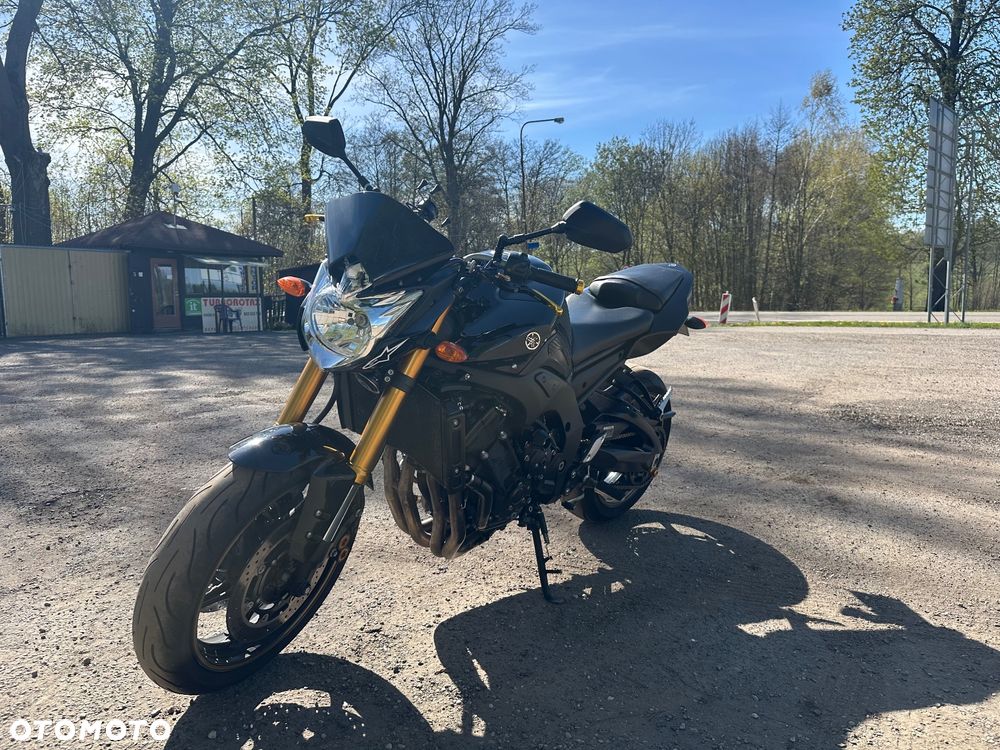 Yamaha FZ8 - 4