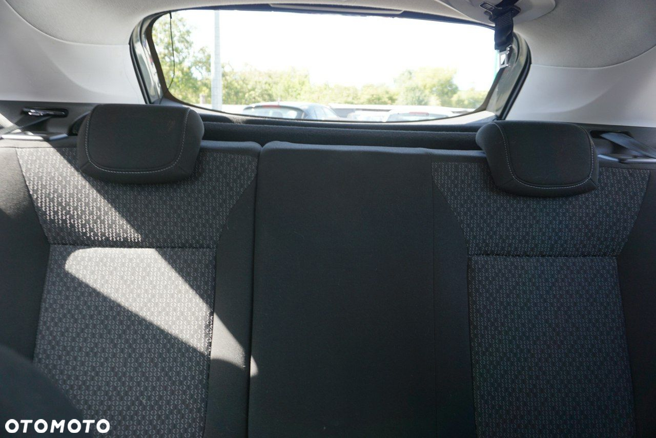 Opel Crossland X - 19