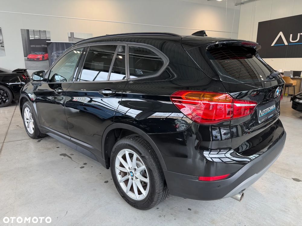 BMW X1 sDrive18i GPF - 8