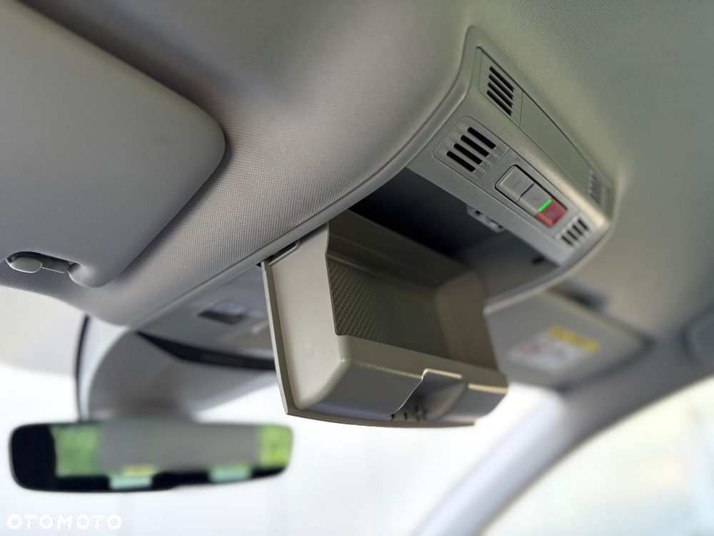 Volkswagen Passat 1.5 TSI EVO Business DSG - 30