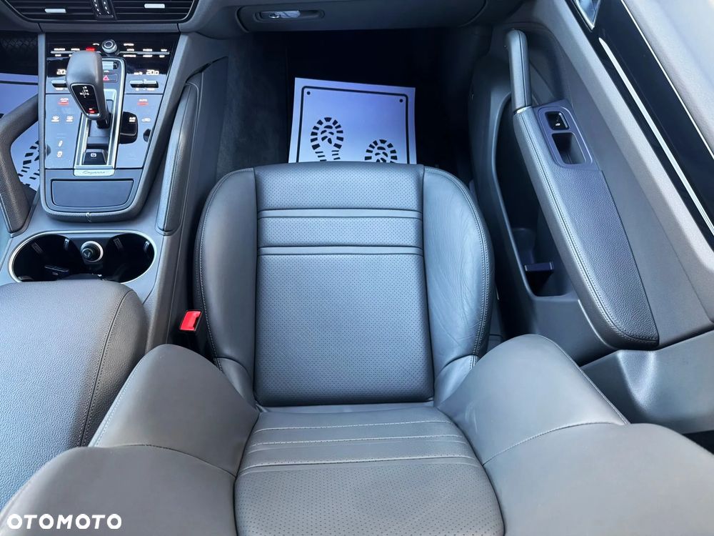 Porsche Cayenne Platinum Edition - 24