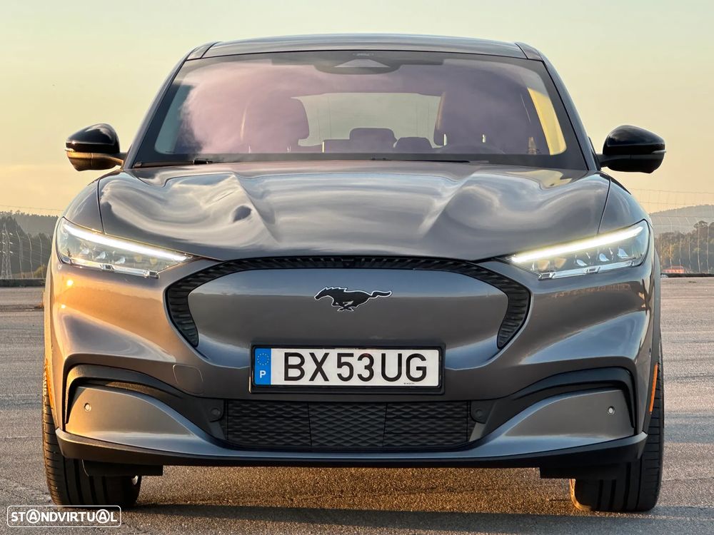 Ford Mustang Mach-E Premium - 3