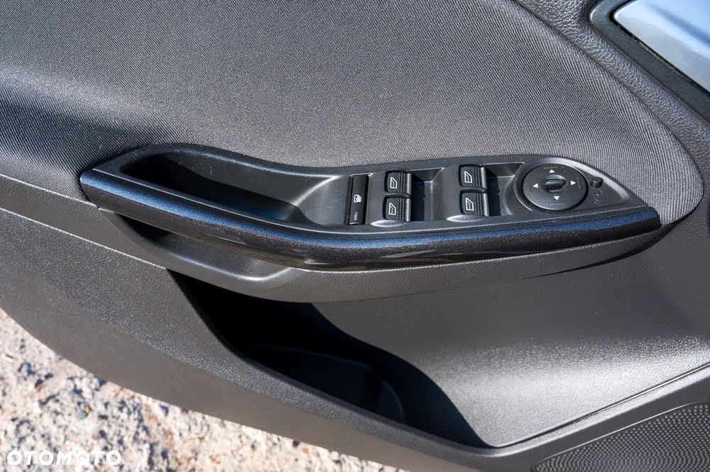 Ford Focus 1.0 EcoBoost Titanium - 18