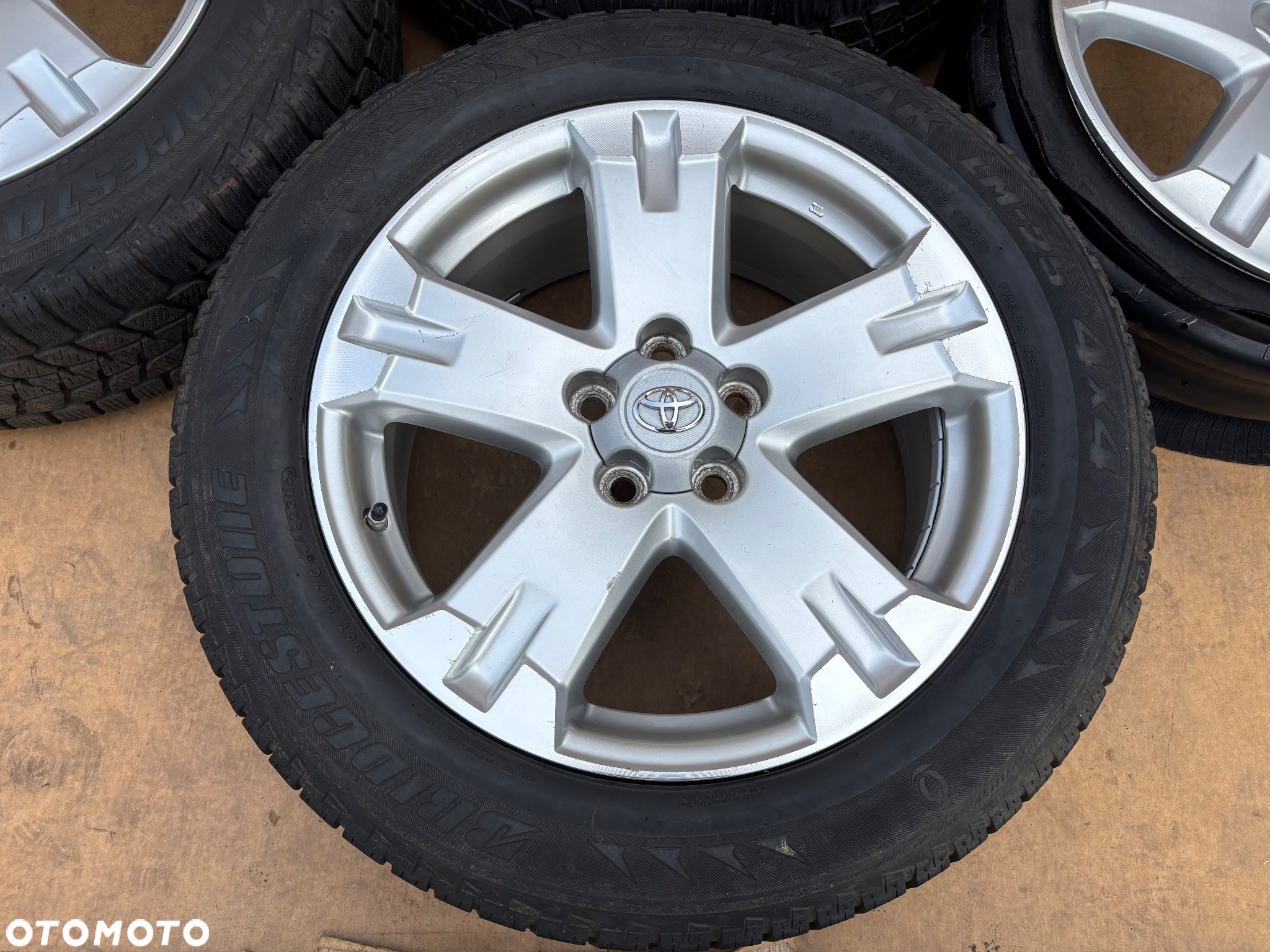 Toyota Rav4 Rav 4 Oryginalne Felgi Aluminiowe Pierścień BSR BSR-7  7,5 18 Et45 5x114,3 - 2