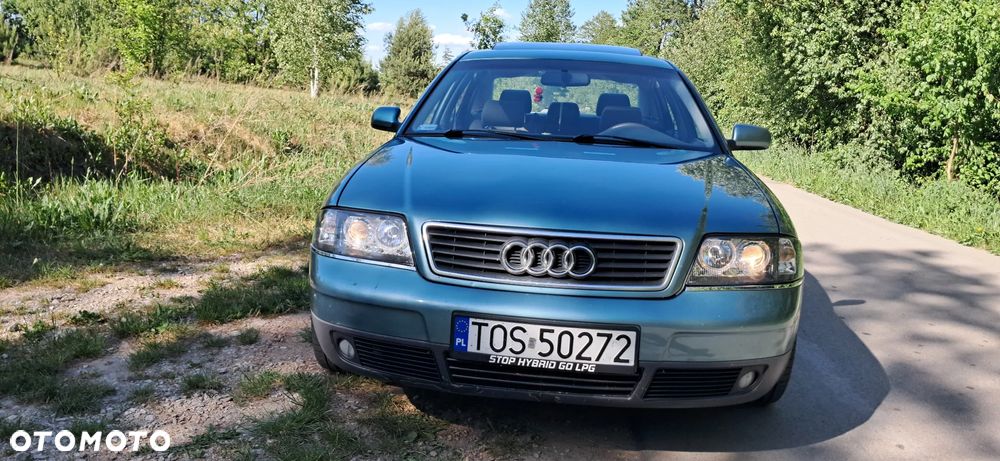 Audi A6 Limousine 2.4 - 12