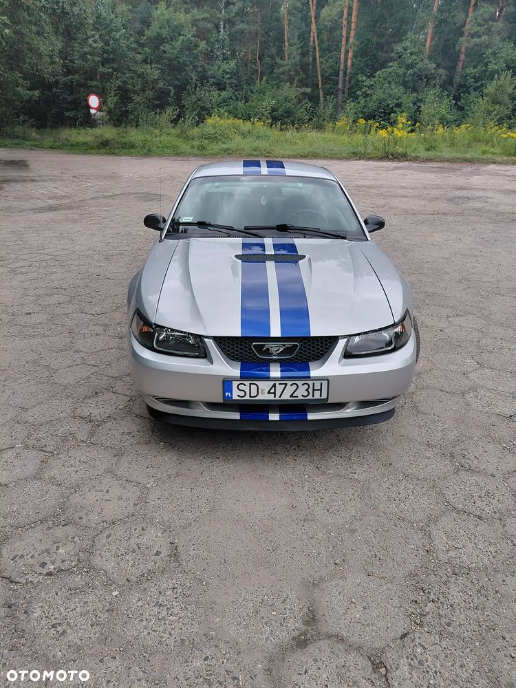 Ford Mustang - 3