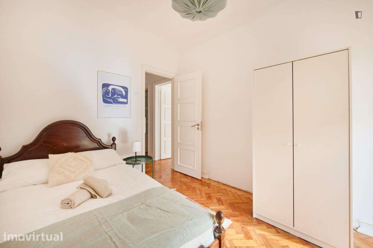 Quarto - localizado em Entrecampos Lisbon - Grande imagem: 2/41