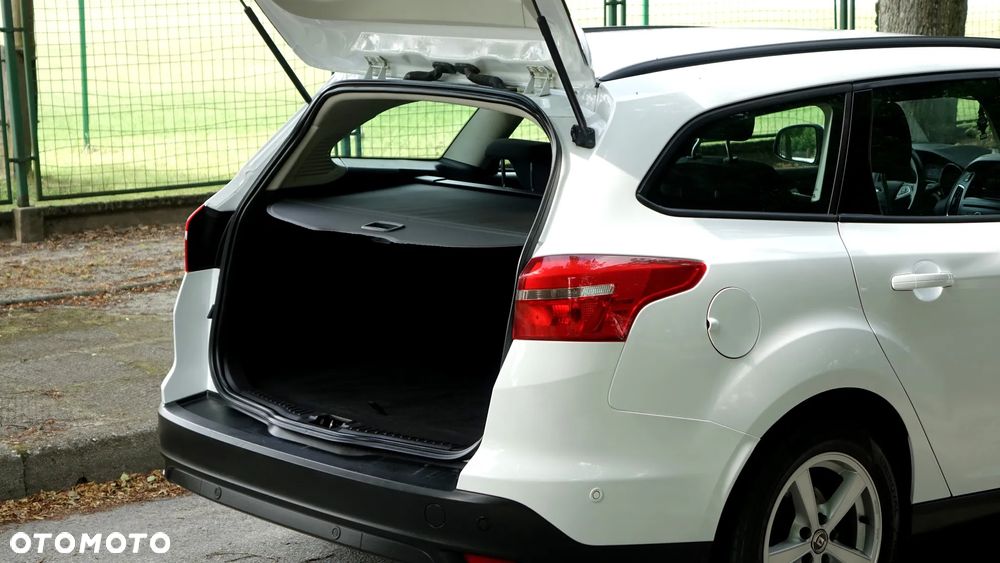 Ford Focus Turnier 1.5 TDCi ECOnetic 88g Start-Stopp-Sy Titanium - 34