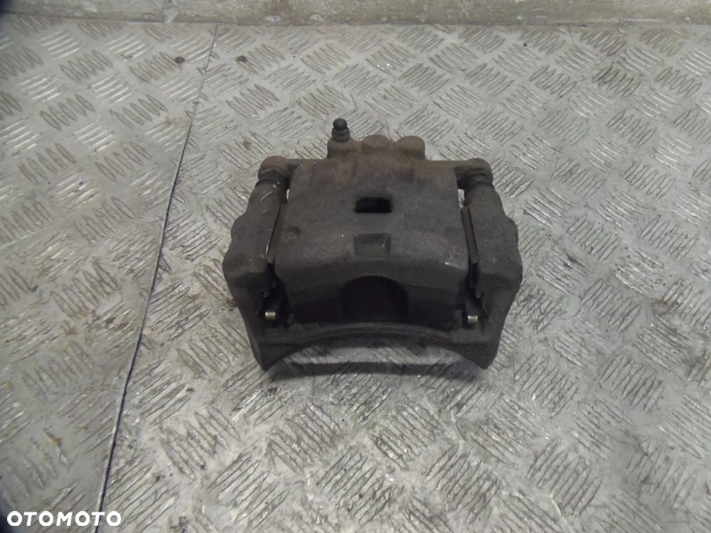 FORD FIESTA MK7 1.6TDCI 013R ZACISK HAMULCOWY PRAWY PRZÓD PRZEDNI - 1