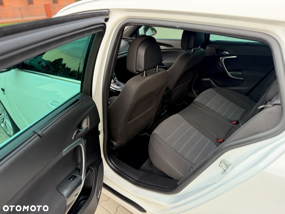 Opel Insignia - 17