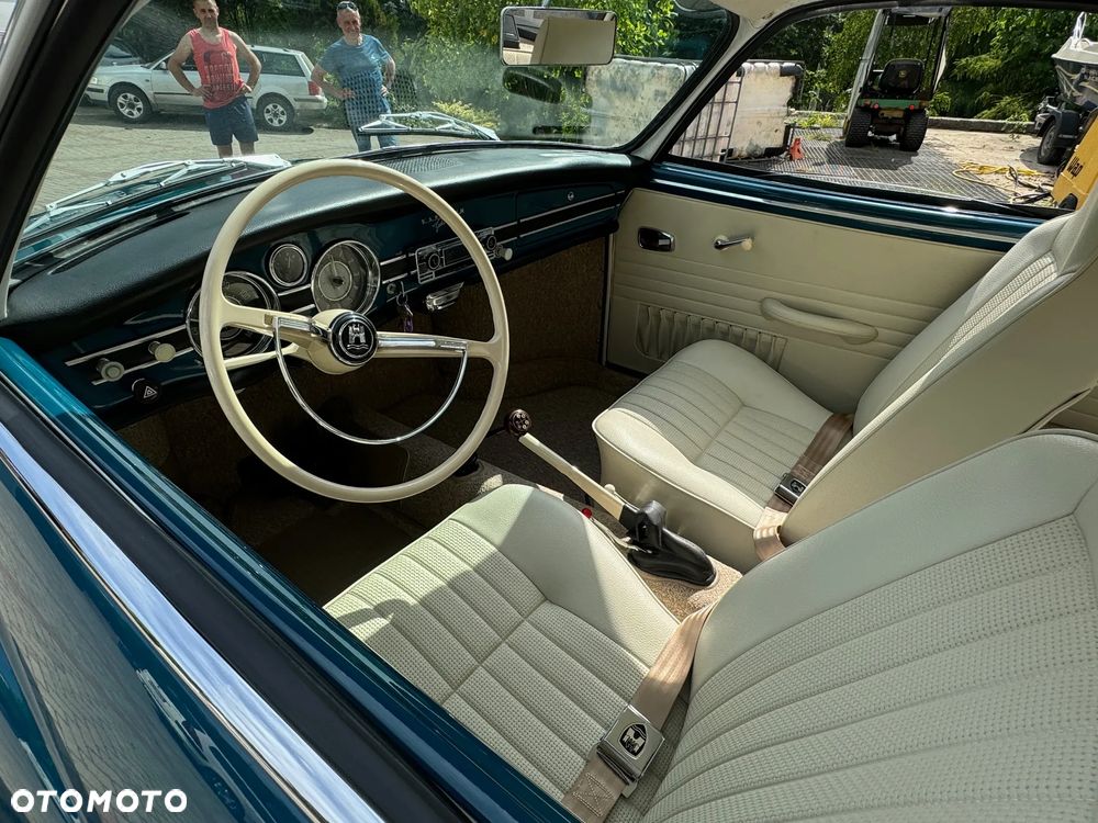 Volkswagen Karmann Ghia - 5