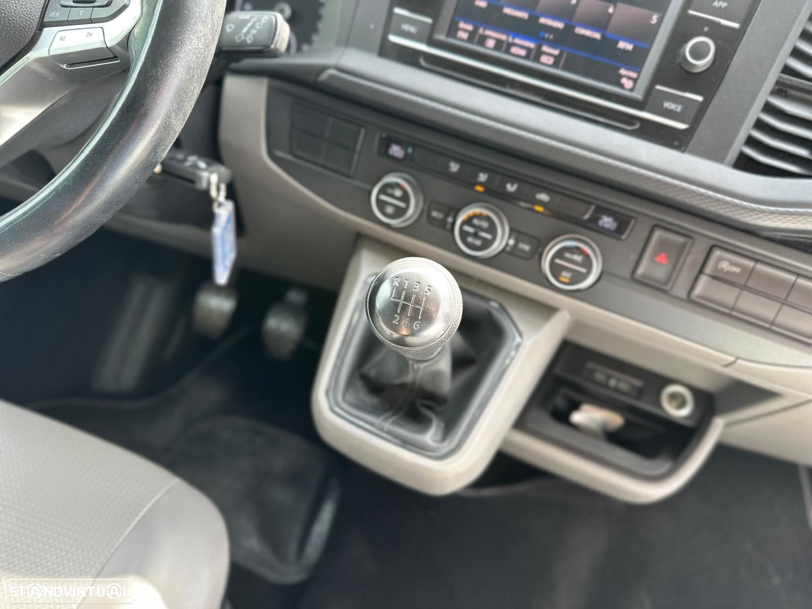 VW Caravelle 2.0 TDI Comfortline - 13
