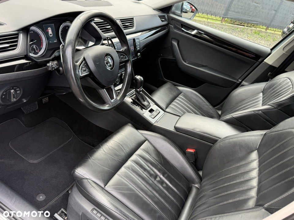Skoda Superb 2.0 TSI L&K DSG - 18