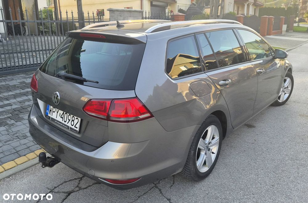 Volkswagen Golf - 4