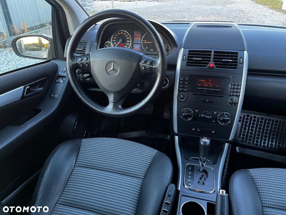 Mercedes-Benz Klasa A 180 CDI Autotronic Avantgarde - 14