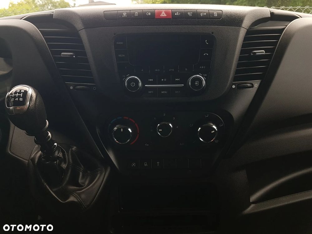 Iveco DAILY KONTENER NISKOPODŁOGOWY 4,43x2,23x2,42 SKLEP FOODTRUCK BAR KLIMA KONIOWÓZ KAMPER - 11