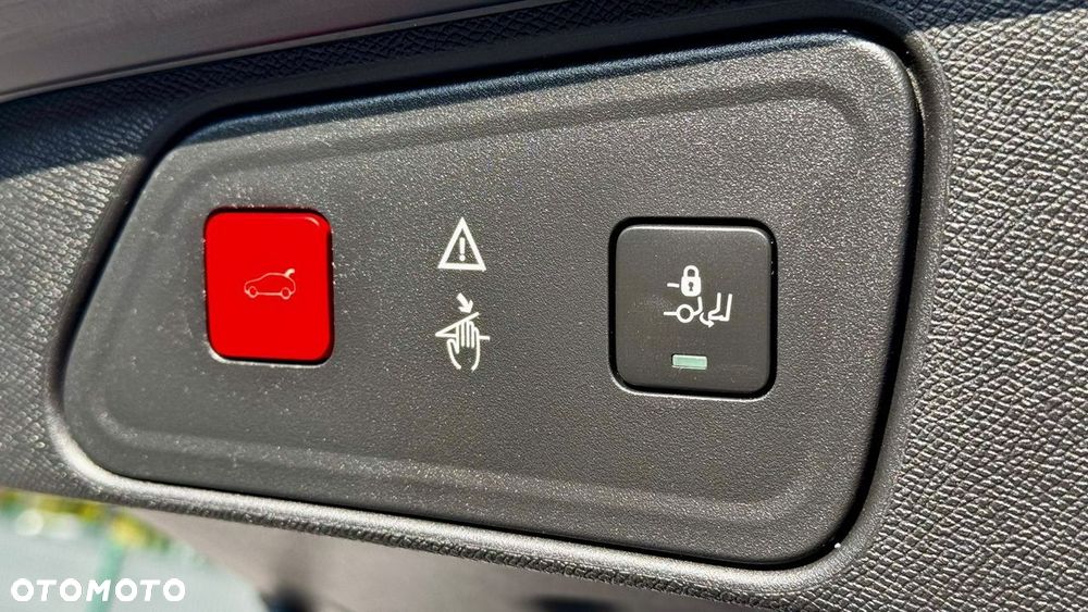 Peugeot 3008 1.5 BlueHDi GT S&S - 17