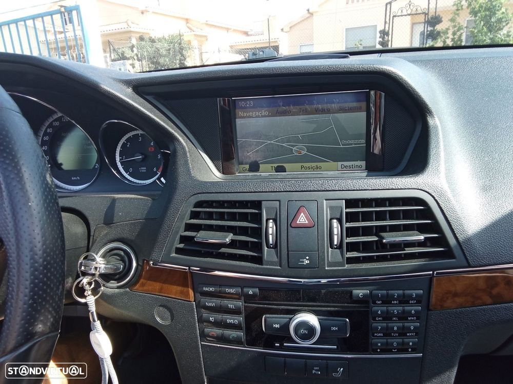 Mercedes-Benz E 220 CDI BlueEfficiency - 25