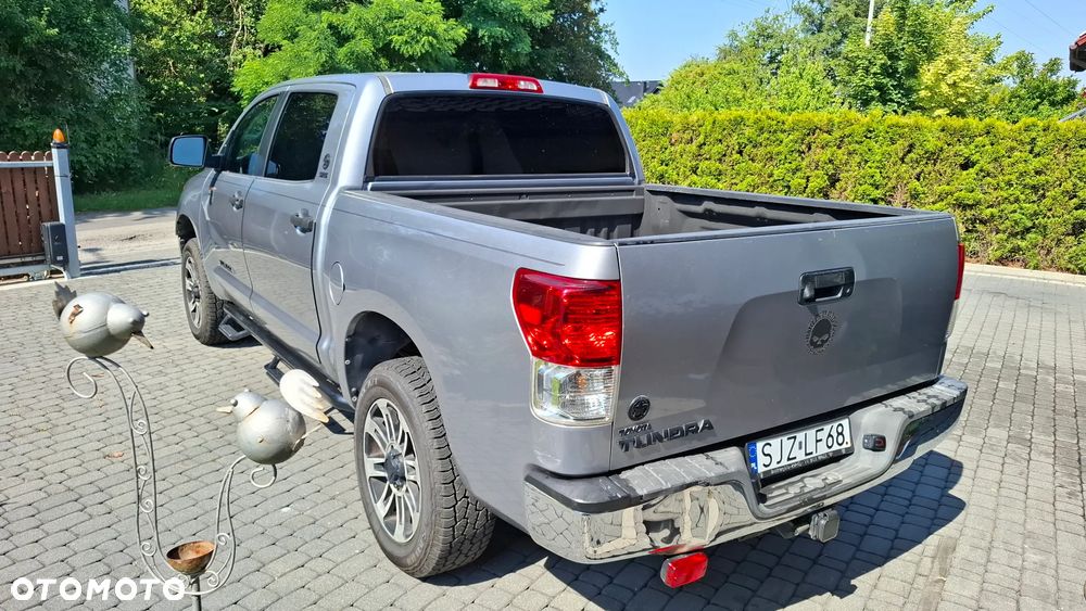 Toyota Tundra - 6