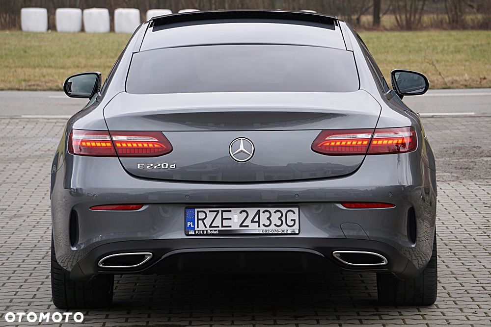 Mercedes-Benz Klasa E - 12