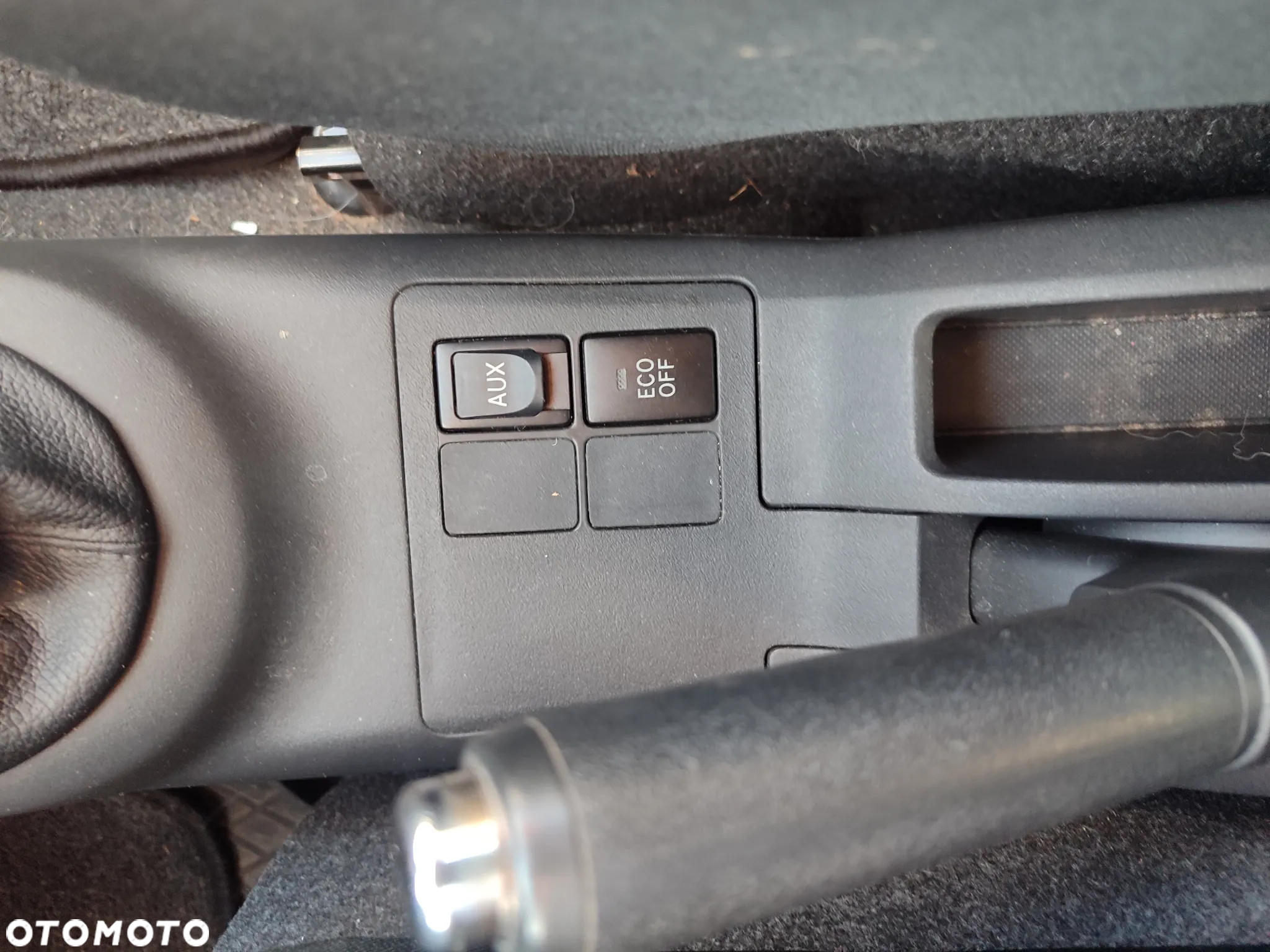 Toyota Yaris - 11