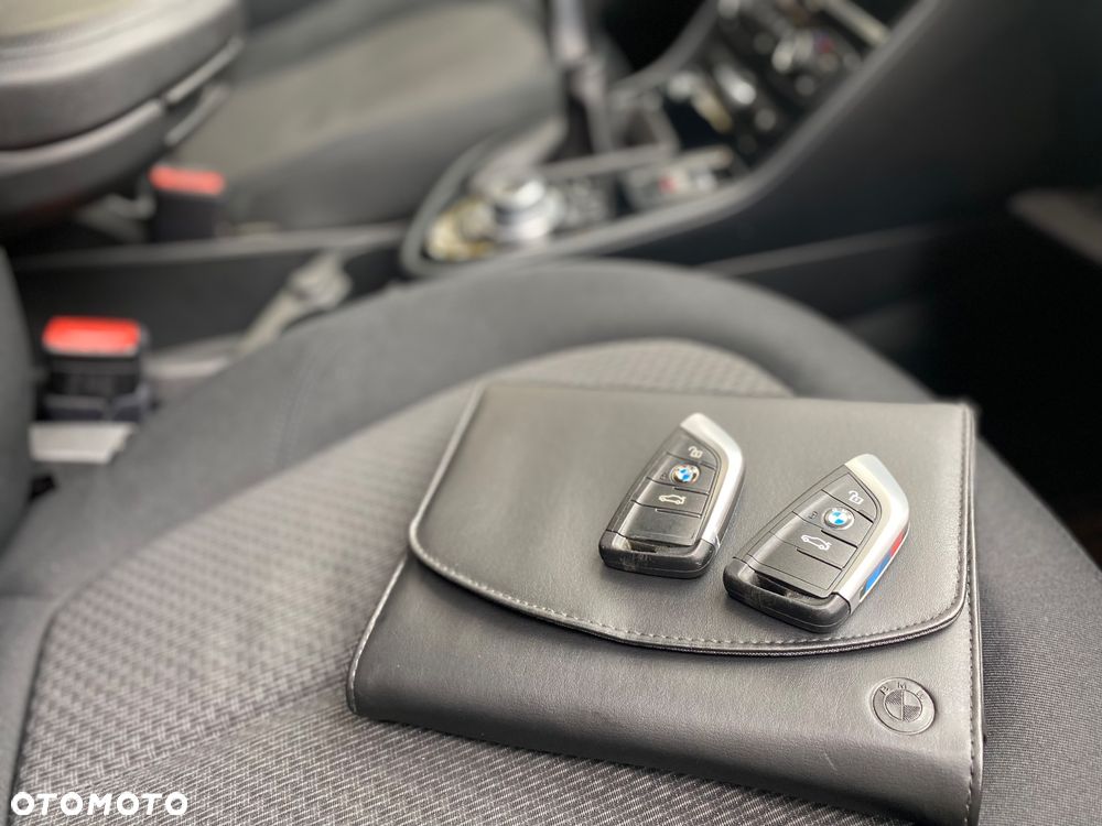 BMW Seria 2 216d GT - 7