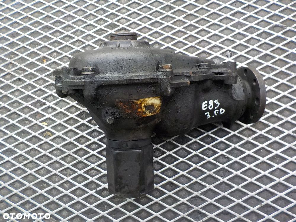 BMW X3 E83 2.5 B DYFER MOST PRZÓD1428832.3