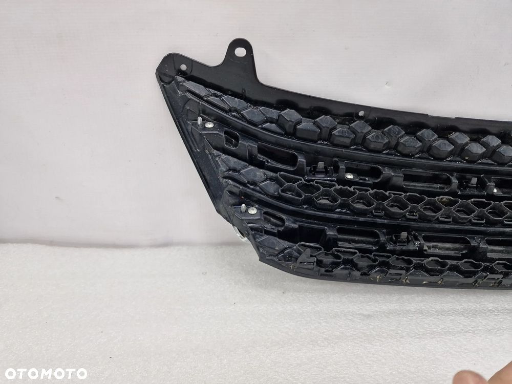 MITSUBISHI ECLIPSE CROSS 17- ATRAPA / GRILL PRZEDNI PRZÓD , NR 7450B072 / 7450B048 / 7450A402 , NR AUKCJI GL404 - 9