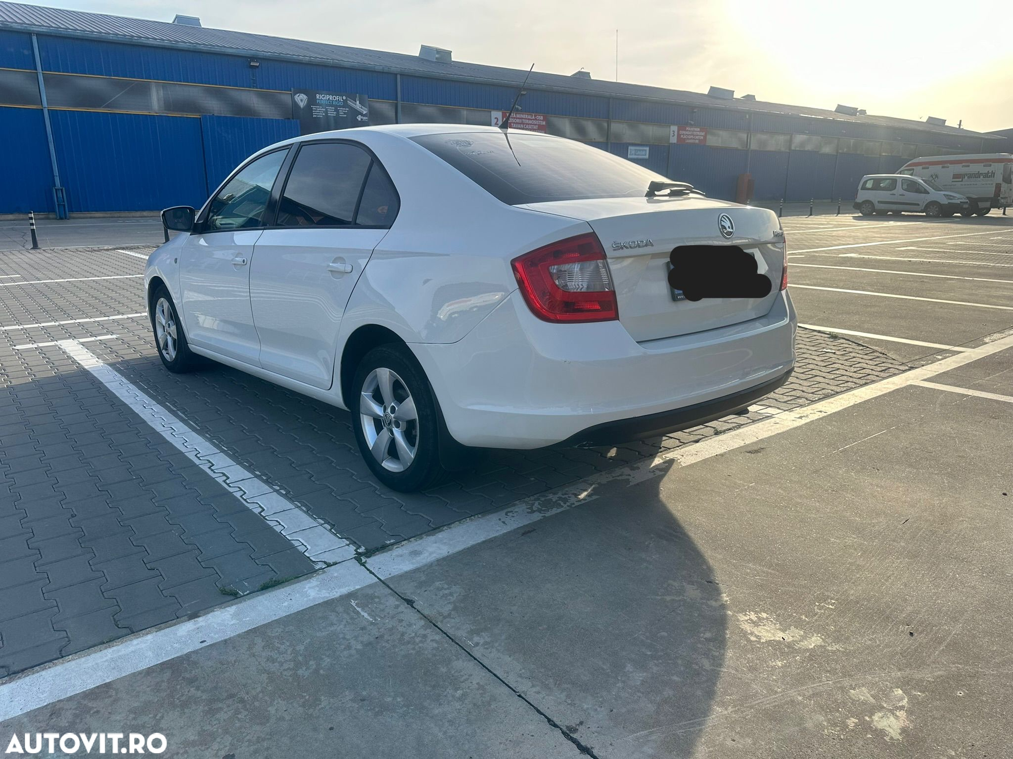 Skoda RAPID 1.6 TDI Active - 4