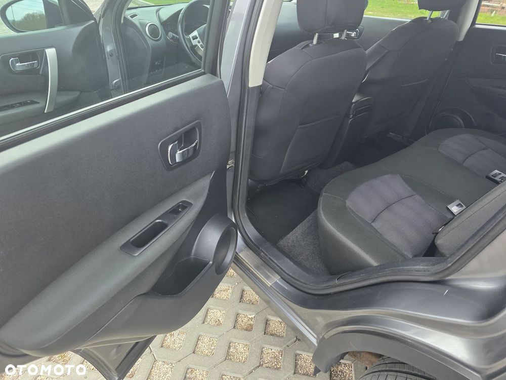 Nissan Qashqai - 12